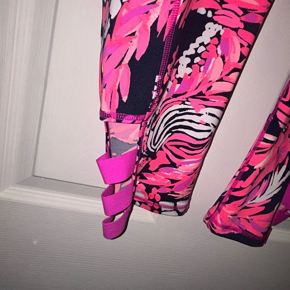 Lilly Pulitzer A Jungle In Here Pink Navy Leggings Size XL - Picture 3 of 4